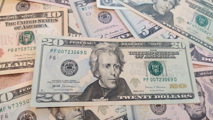 Доллару нашли замену: Россия может обойти санкции без рисков