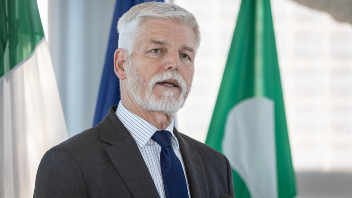 Глава Чехии предложил Украине отказаться от идей вступить в НАТО в обмен на безопасность