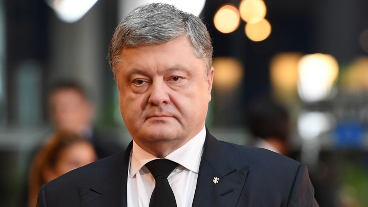 Порошенко на допросе сломался после вопроса о Мальдивах