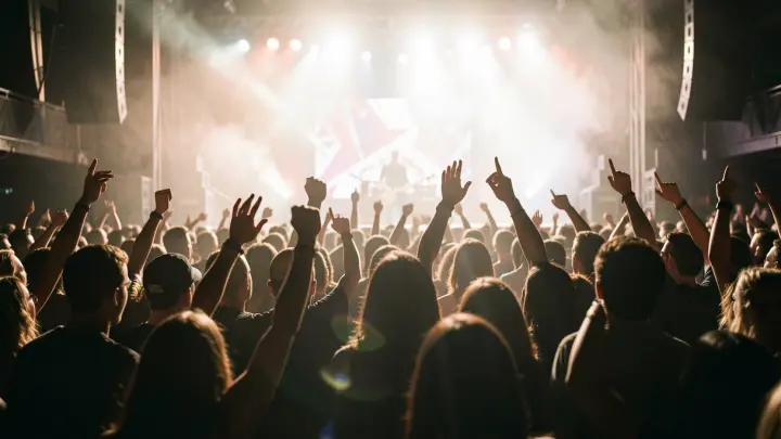 Слишком опасно: группа Queen отказалась от гастролей по США