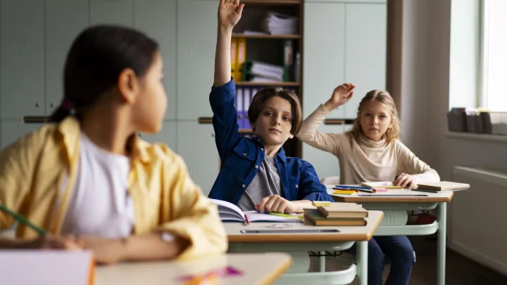 Сергей Миронов: школьную программу нужно разгрузить, а ЕГЭ — отменить