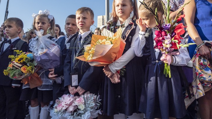 В Екатеринбурге родители учеников элитной гимназии пожаловались на неожиданные поборы