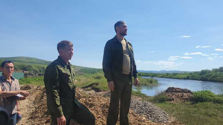 Путин объявил благодарность забайкальцу Карлину за спасение людей при наводнении