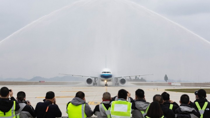 Аэропорт Пекина против России: Рейсы авиакомпании больше не принимают