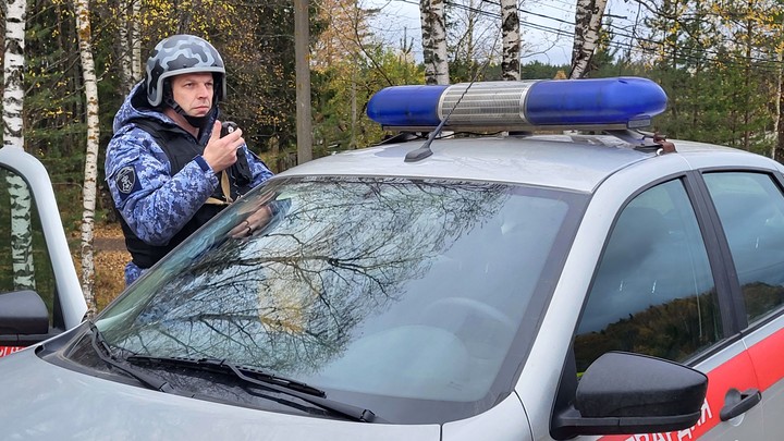 Метила в шею. В Ивановской области автомобилистка напала с ножницами на сотрудницу АЗС