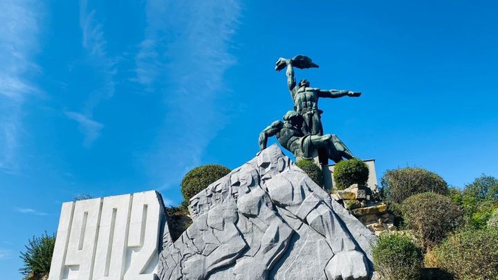 Вернуть исторический вид: Памятник Стачке 1902 года в Ростове облицуют гранитом