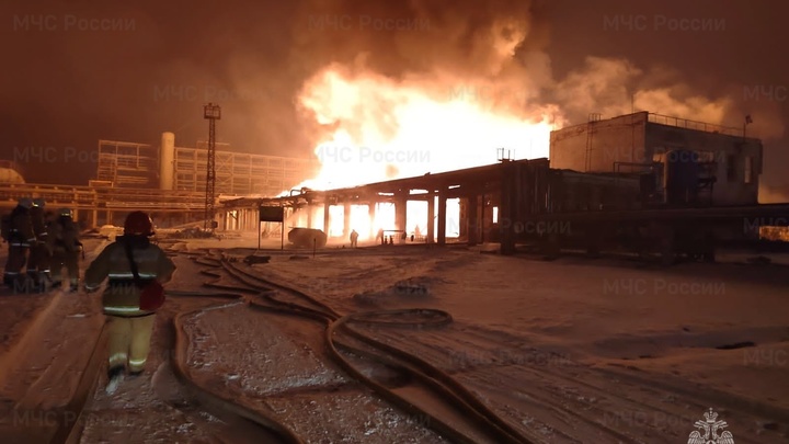Волна докатилась до Иркутска: взрыв на нефтезаводе в Ангарске приняли за землетрясение