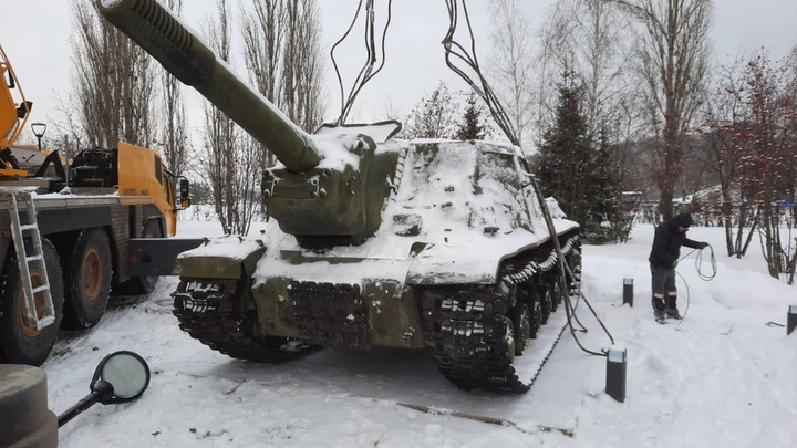 Артиллерийская установка Зверобой появилась в нижегородском парке Победы