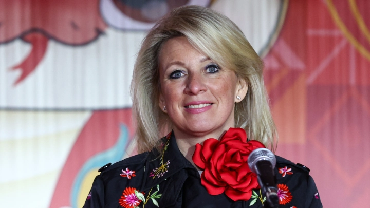 Захарову рассмешили планы Эстонии построить военную базу у границы России