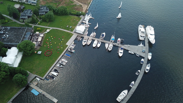 Северный молл яхтенной марины в Геленджике достроят до конца 2023 года