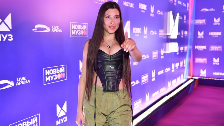 Певица Анет Сай использовала машину ГИБДД как VIP-такси. Прошла полицейская проверка