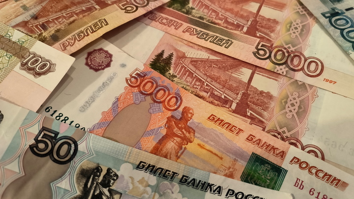 Пермяк заплатит 200 тысяч рублей своей знакомой за укушенный палец