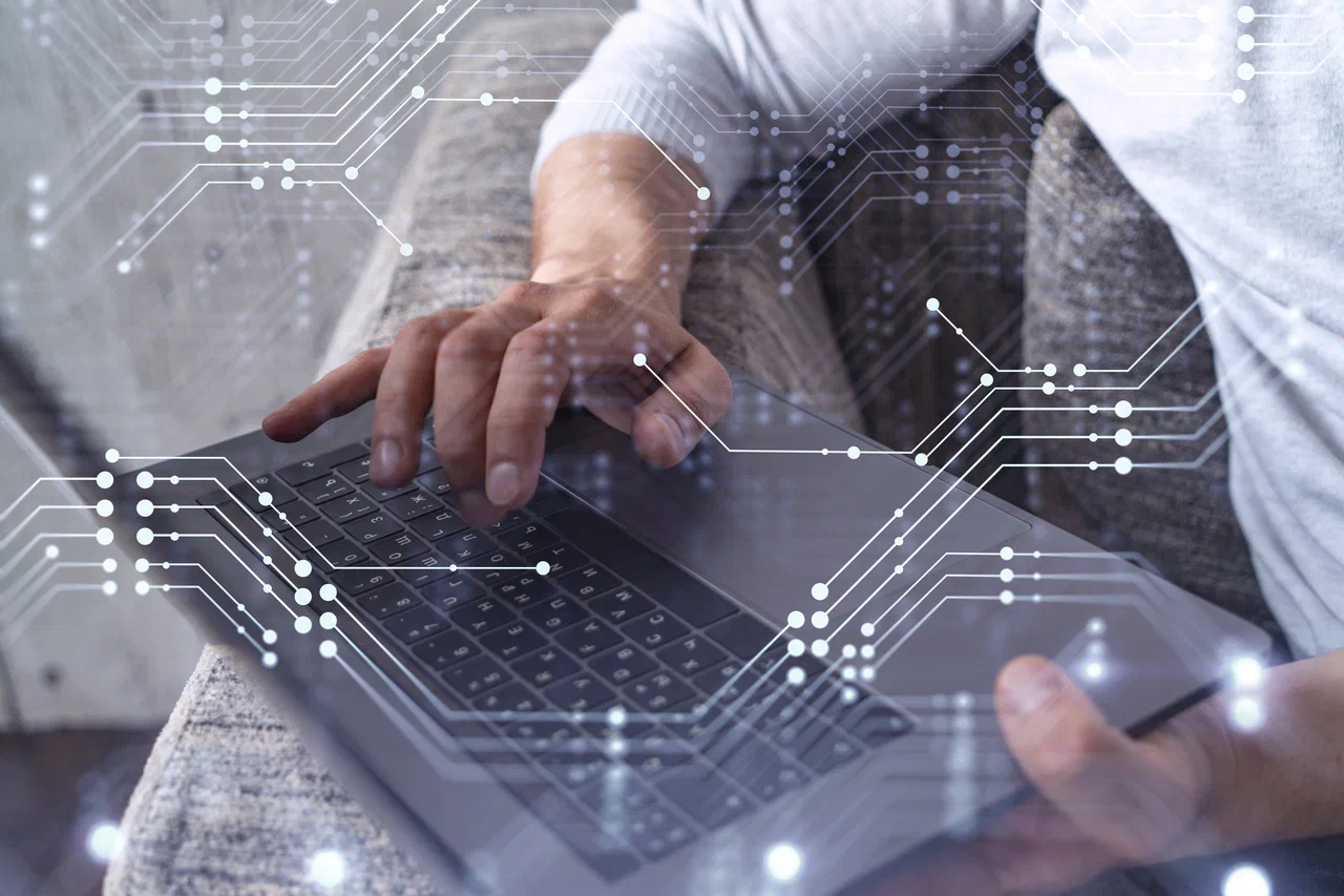 Гениальная схема. РКН обнародовал проект по ведению соцсетей и вызвал недоумение блогеров. А потом документ внезапно исчез