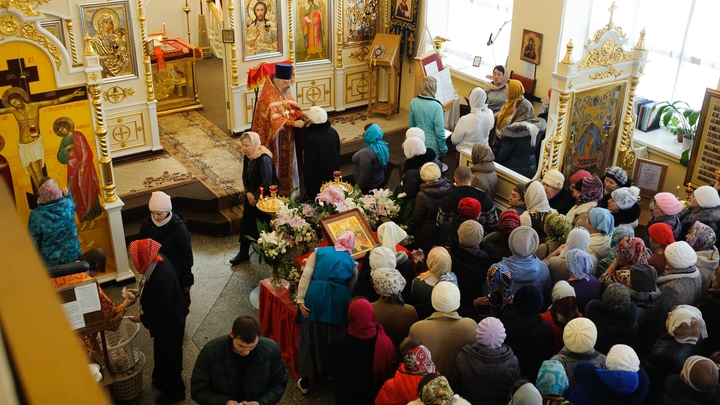 Священник Зорин подсказал, что можно и нельзя делать перед Причастием