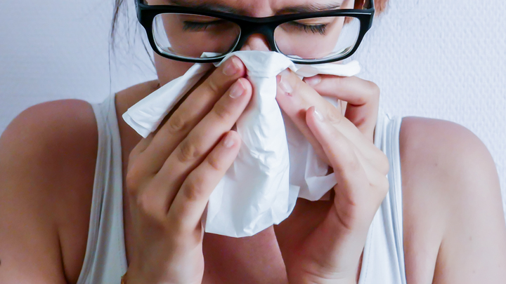 Даже с коронавирусом борется Путин? И только ВВП задержал дыхание: Русские мемы о китайской пневмонии публикуют сотнями