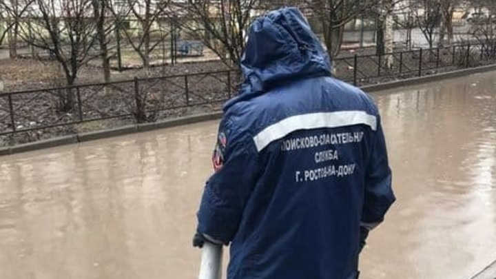 В Ростове-на-Дону объявлено штормовое предупреждение на два дня, 20 и 21 апреля