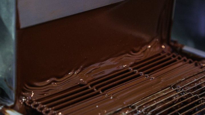 Самарец продает советскую шоколадку за 3 млн