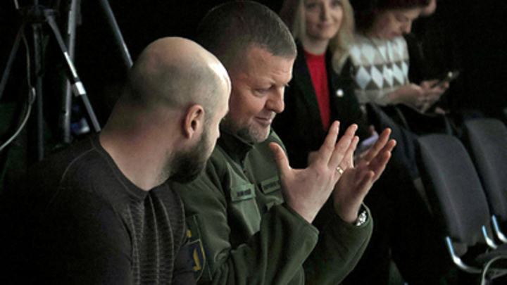 Котёл начинает закипать: Когда ждать стычки Зеленского и Залужного?