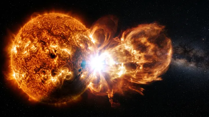 Двойной взрыв на Солнце: магнитное поле Земли окажется под ударом 26 апреля