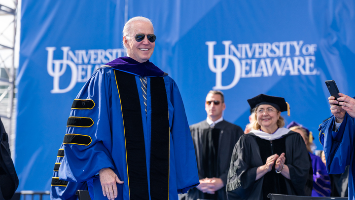 Байден не успел: Команда Трампа обогатится за счёт Украины