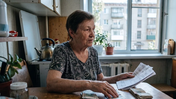 Пенсии за ноябрь перечислят раньше, но не всем: Кто из пенсионеров получит деньги досрочно