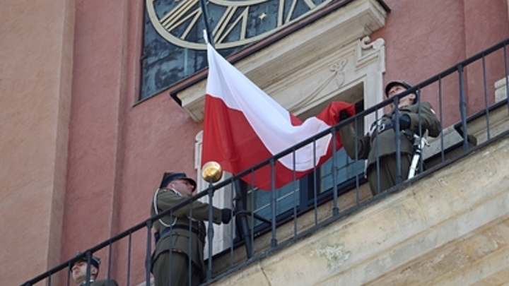 Неудобно получилось. Польша не соблюдает санкции против России