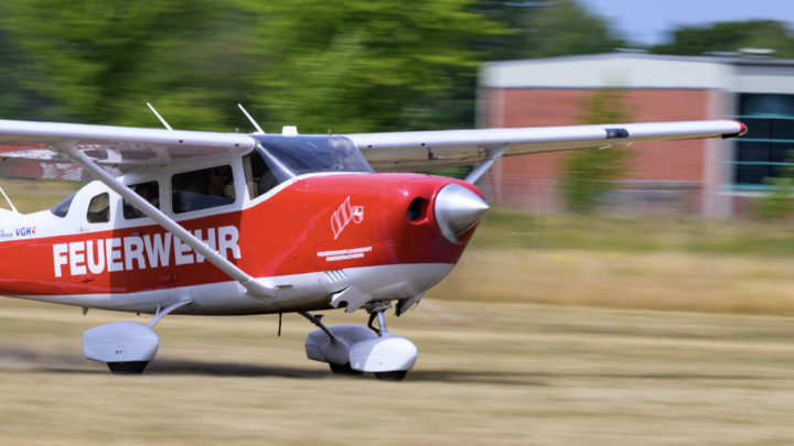 Выжил только отец, жена и дочь погибли мгновенно: Подробности крушения самолёта Cessna-17 в Татарстане
