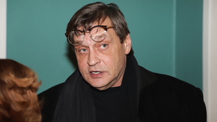 Домогаров рассказал о конфликте с худруком театра Моссовета: Вынесут вперёд ногами