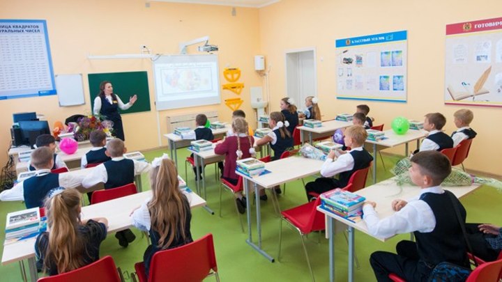 Власти Кузбасса порекомендовали отправить детей на каникулы с 30 октября по 7 ноября