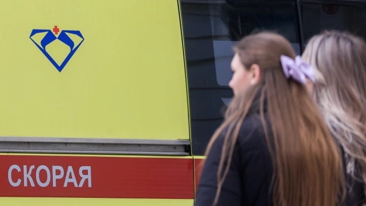 Школьник в Москве сломал носы двум одноклассницам из-за пролитого молока