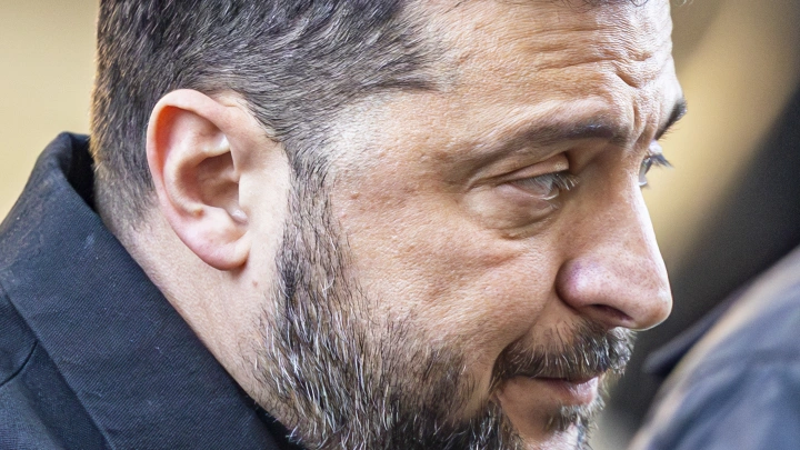 Зеленский под давлением: оппозиция нацелилась на кресло президента