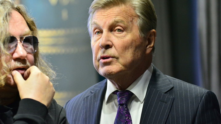 Лев Лещенко назвал организацию Олимпиады в Париже низкопробным абсурдом
