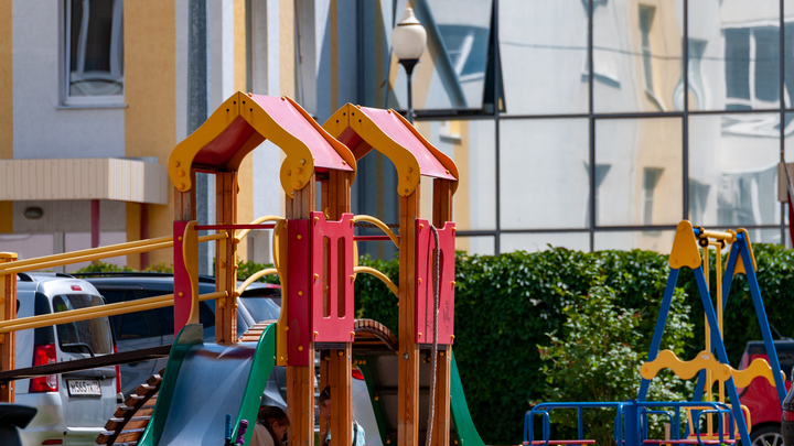 Спросил, где живёт, и повёл к себе: Обнародованы кадры допроса похитителя девочки в Шахтах