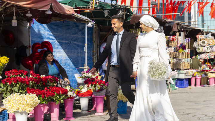 Настоящий геморрой: Русская девушка рассказала о привычках мужа-турка