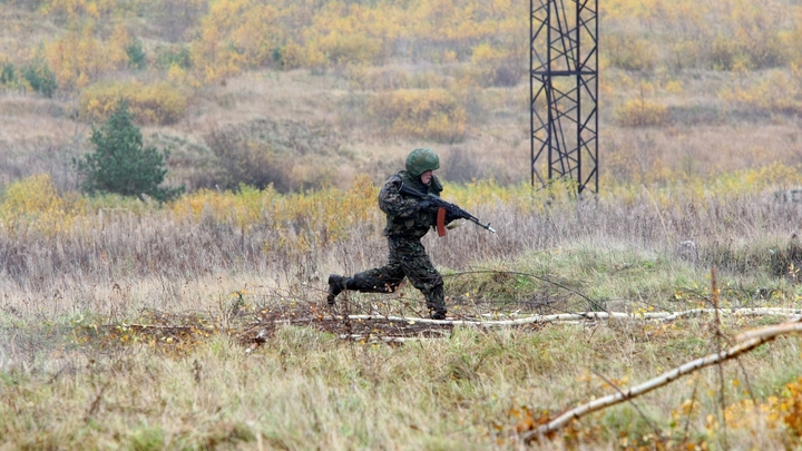 Что известно о солдате-срочнике, сбежавшем с оружием в Свердловской области