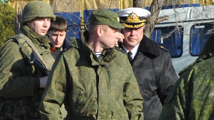 Русского вице-адмирала на Украине объявили преступником за присягу народу Крыма