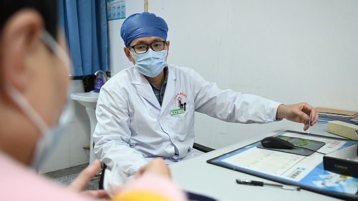 Как убрать прыщи? Названы три продукта, от которых нужно отказаться