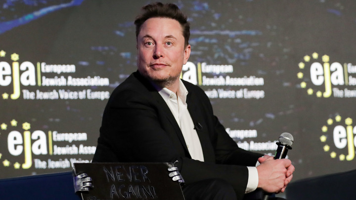 Что с лицом, Илон? В США ограничили доступ к интервью Путина Такеру Карлсону