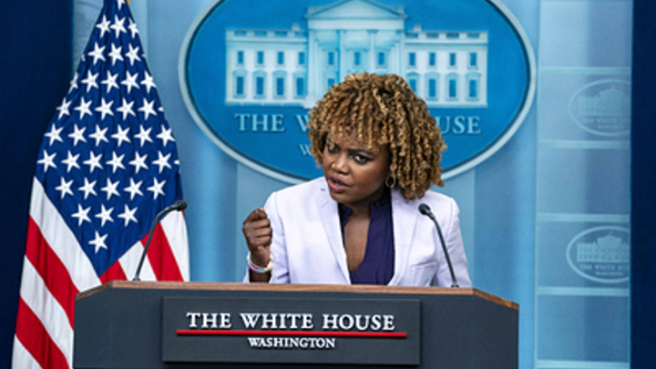 Пресс-секретарь Белого дома поспорила с журналистом из-за здоровья Байдена