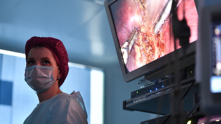 Меланома кожи: онкологи назвали опасные симптомы для тех, у кого есть родинки