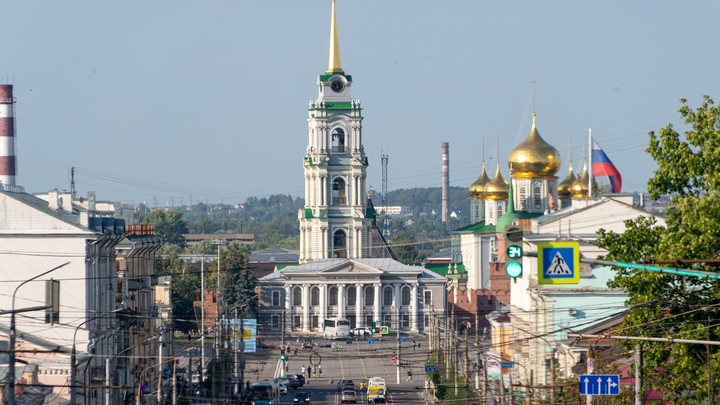 Цыгане толпой избили полицейского у кругляка с алкоголем в Туле