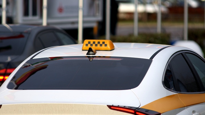 Мигранты стали прямой угрозой: Тревожная кнопка не спасает