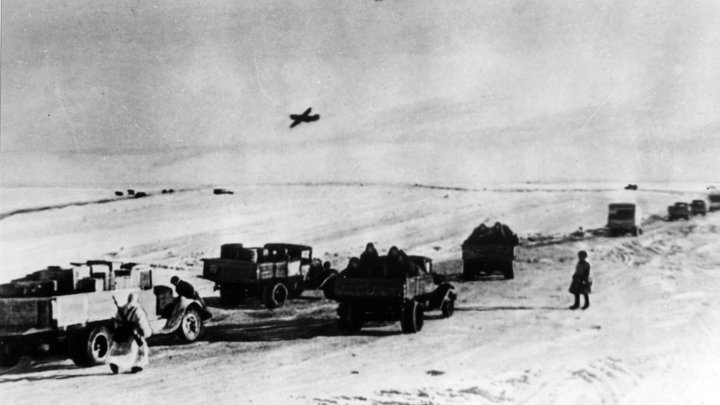 Семейная пара в Ленобласти восстанавливает спасшие Ленинград грузовики-полуторки