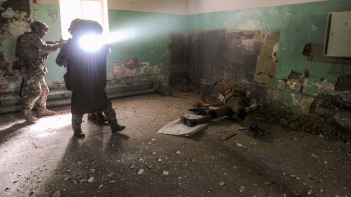 Тайники на кладбищах: В Донецке схвачен диверсант СБУ