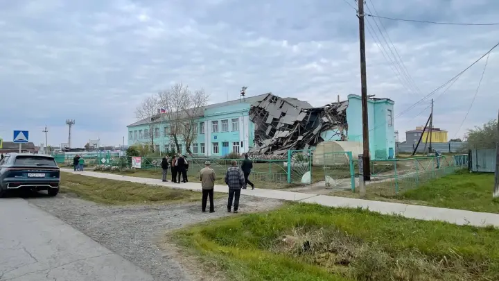 А если бы во время выборов? Что известно о частичном обрушении школы в Новосибирской области