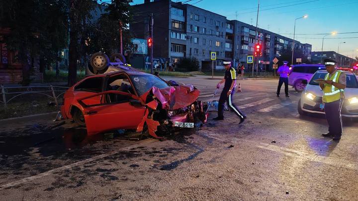 В центре Невьянска 20-летний водитель спровоцировал ДТП с 6 пострадавшими
