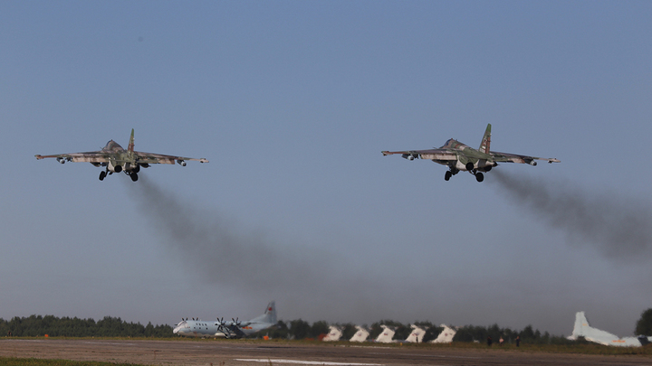 Угроза военным аэродромам России пришла откуда не ждали. Британцев потеснили латыши