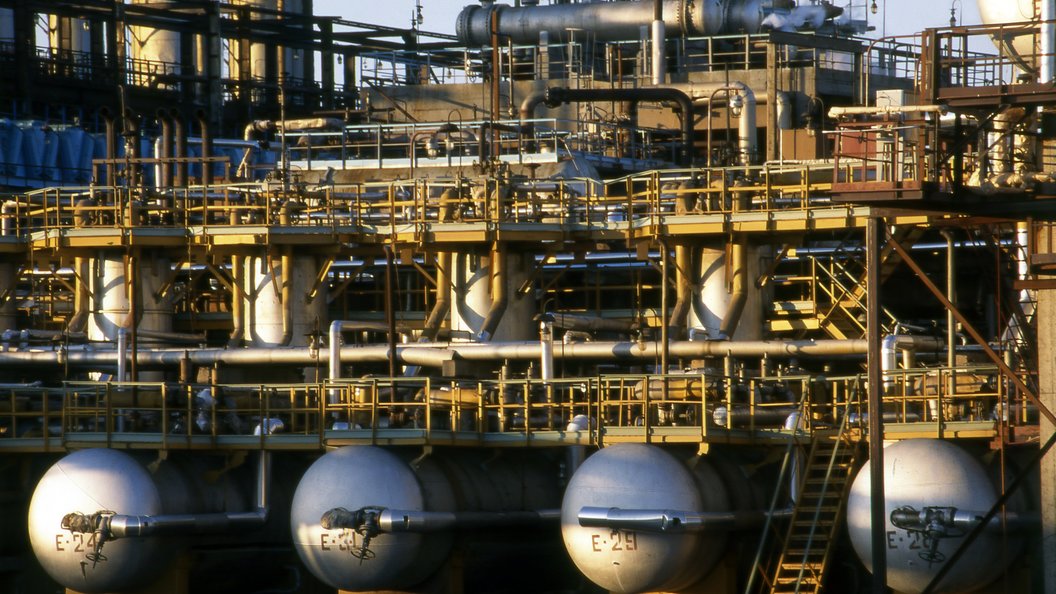 На нефтегазовом месторождении в Якутии произошел аварийный выброс газа На нефтегазовом месторождении в Якутии произошел аварийный выброс газа