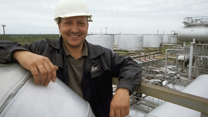 День нефтяника 2022: поздравления в стихах и прозе