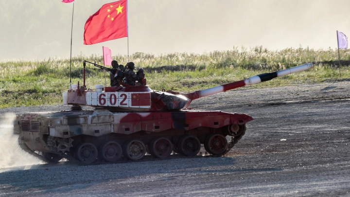 Китай готовится к масштабной войне? На западе от Пекина обнаружен необычный объект